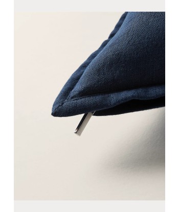 Coussin Meadowmere Navy ouvre sa boutique