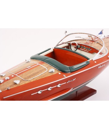 Riva Ariston 68cm Modell de technologie