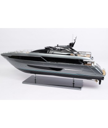 Riva Corsaro 100 cm Modellbausatz – Grauer Hai rembourrage situé sous