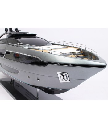 Riva Corsaro 100 cm Modellbausatz – Grauer Hai rembourrage situé sous